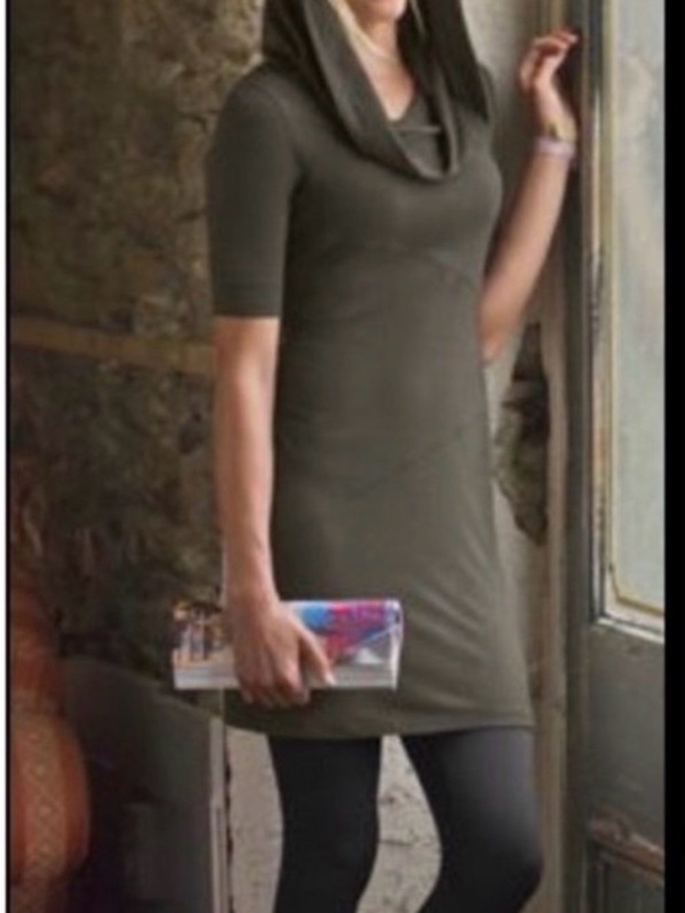 Athleta Zuni Cowl Neck Hooded Dress – Short Sleeve Ruched Bodycon – Size S